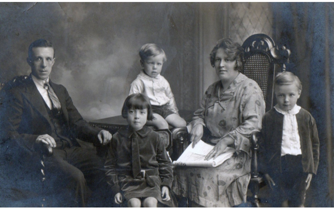 Grandparents - Wood.png